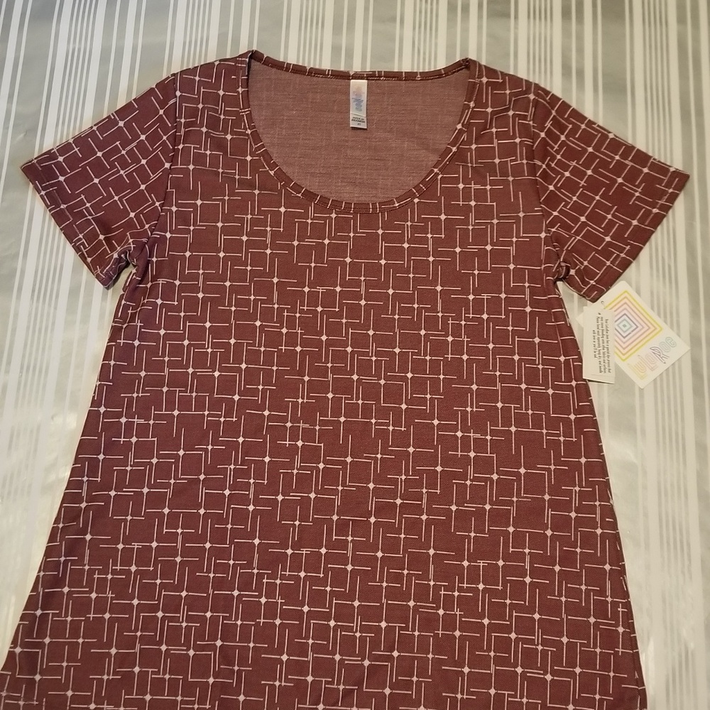 LulaRoe T-shirt - Picture 2 of 6